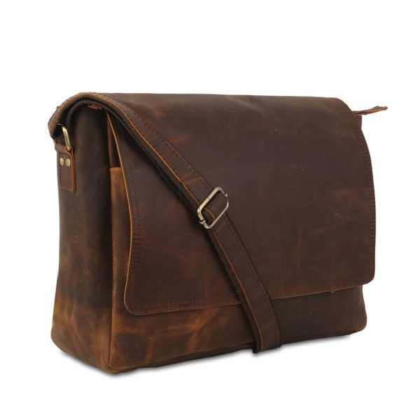 Leather Messenger Bag 01